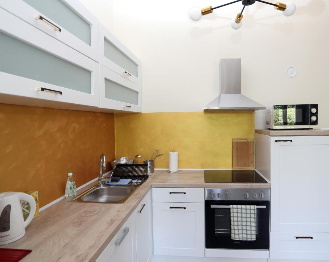 Apartman Kamala Pula Exterior foto