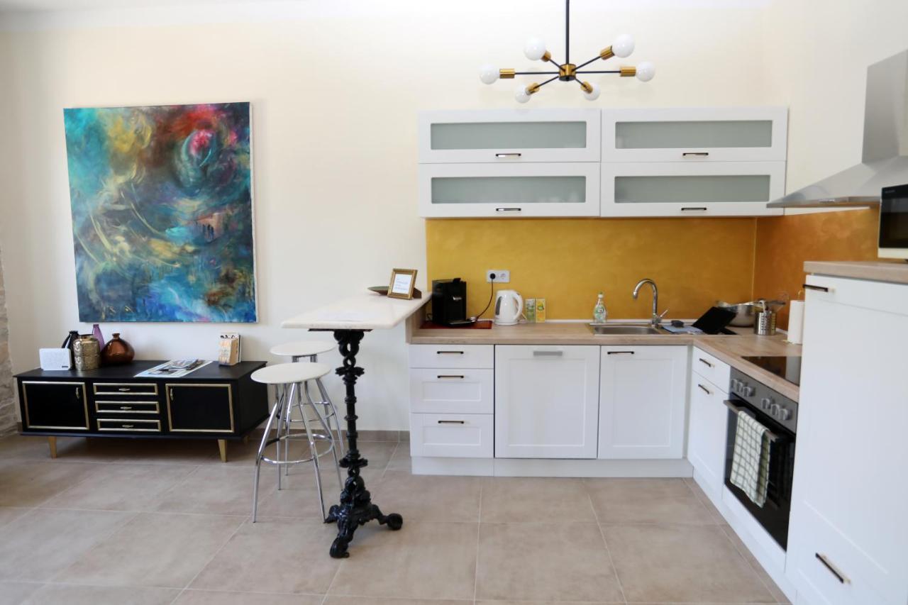 Apartman Kamala Pula Exterior foto