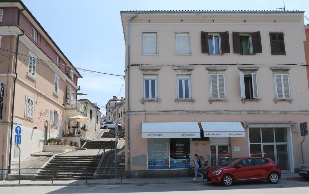 Apartman Kamala Pula Exterior foto