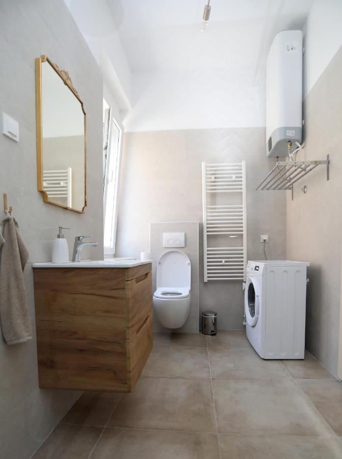 Apartman Kamala Pula Exterior foto